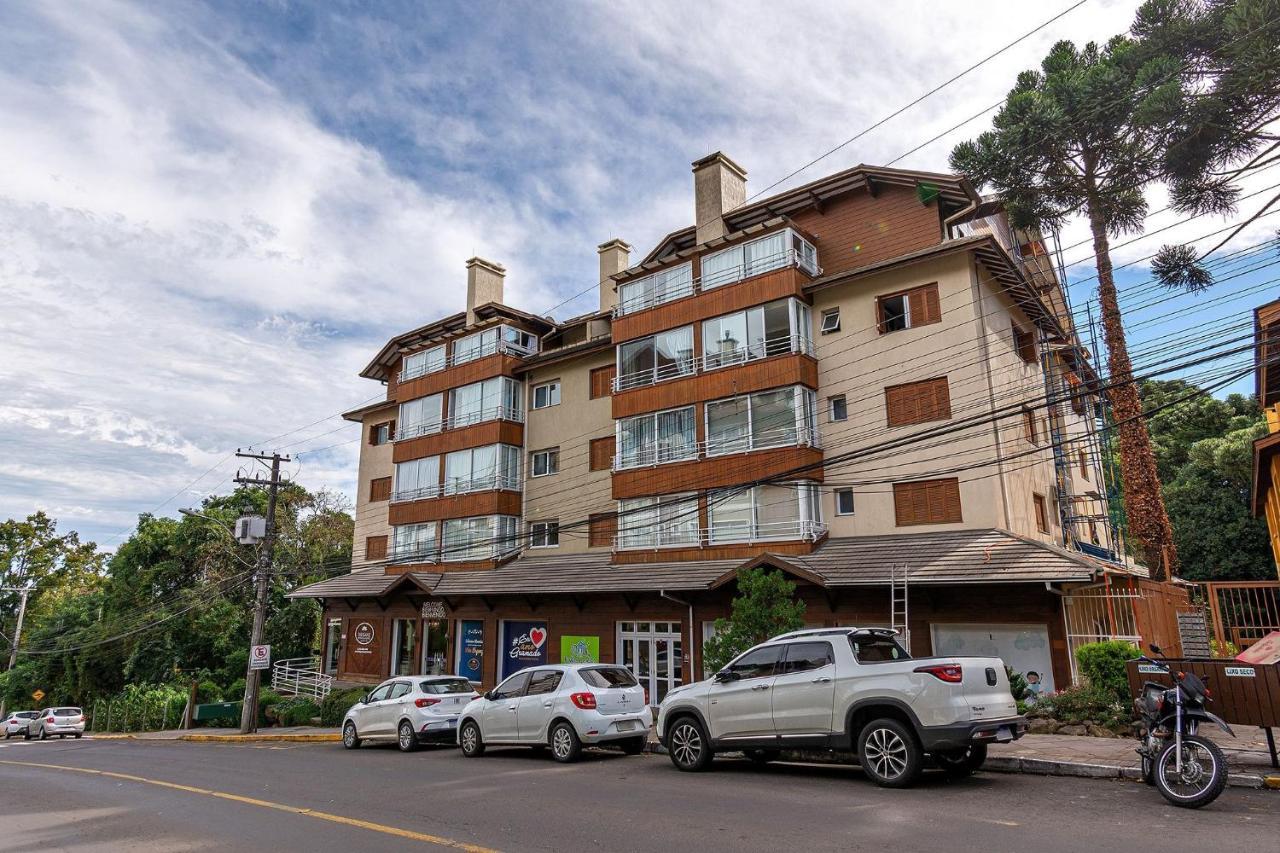 Rosa Edificio Parque Da Vinicola Lägenhet Gramado Exteriör bild