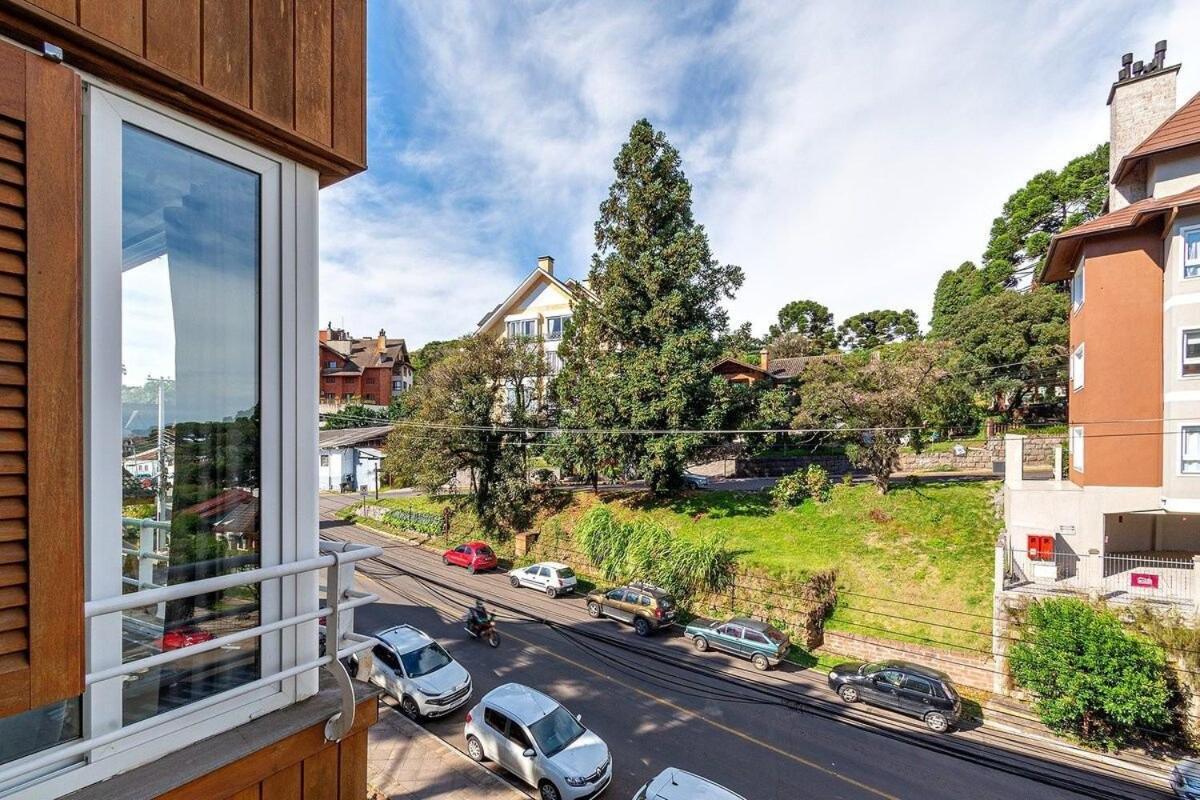 Rosa Edificio Parque Da Vinicola Lägenhet Gramado Exteriör bild